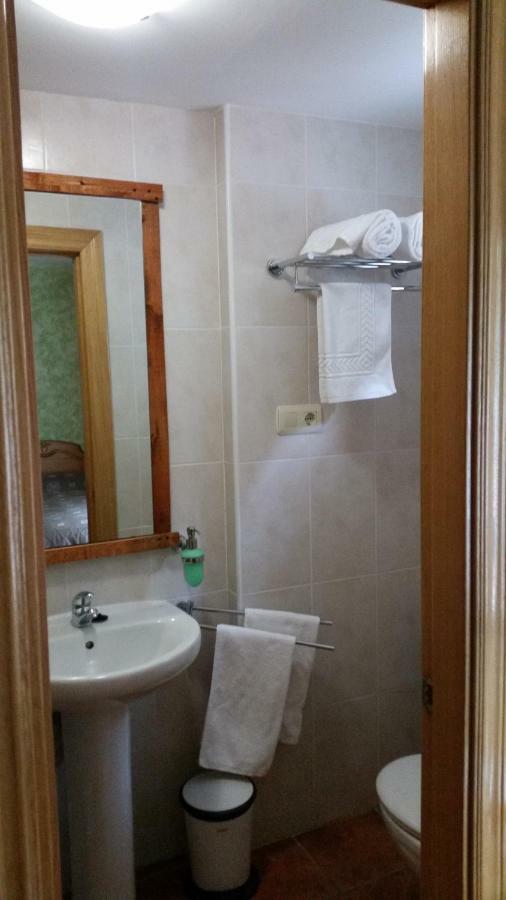Albergue De Portilla Portilla de la Reina المظهر الخارجي الصورة